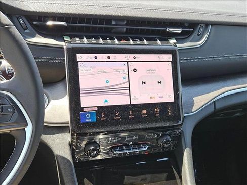 New 2025 Jeep Grand Cherokee L Limited w/ Black Appearance Package image 12