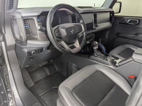Used 2024 Ford Bronco Black Diamond w/ Sasquatch Package AWD/4WD image 11