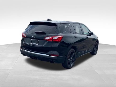 Used 2018 Chevrolet Equinox LT w/ Redline Edition AWD/4WD image 2
