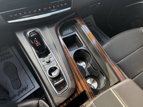 Used 2024 Cadillac Escalade Premium Luxury w/ LPO, Floor Liner Package AWD/4WD image 16