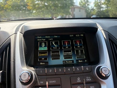 Used 2016 Chevrolet Equinox LT FWD image 3