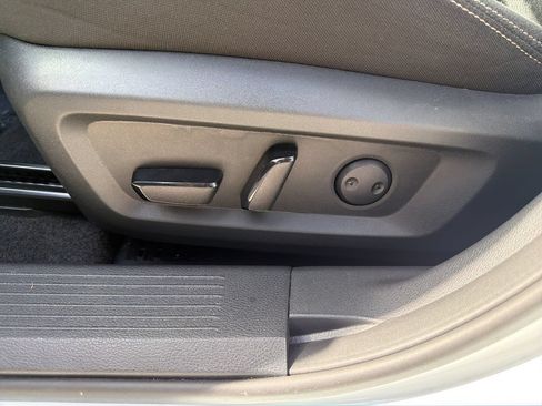 Certified 2024 Nissan Rogue SV AWD/4WD image 15