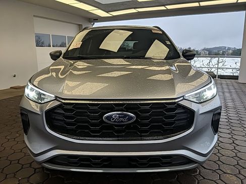 Used 2024 Ford Escape ST-Line w/ Tech Pack #1 image 2