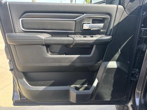 Used 2025 RAM 2500 Big Horn AWD/4WD image 18
