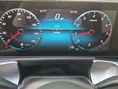 Certified 2022 Mercedes-Benz GLB 250 4MATIC image 11