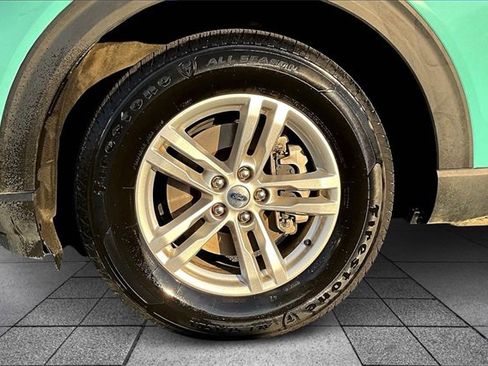 Used 2021 Ford Explorer XLT w/ Equipment Group 202A image 8