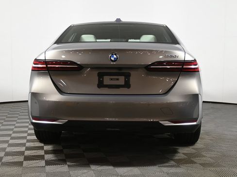 Used 2026 BMW 530i w/ Premium Package RWD image 6