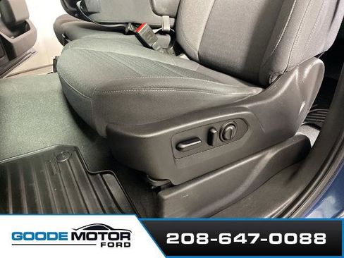 Used 2021 Chevrolet Silverado 1500 LT w/ Z71 Off-Road Package AWD/4WD image 12
