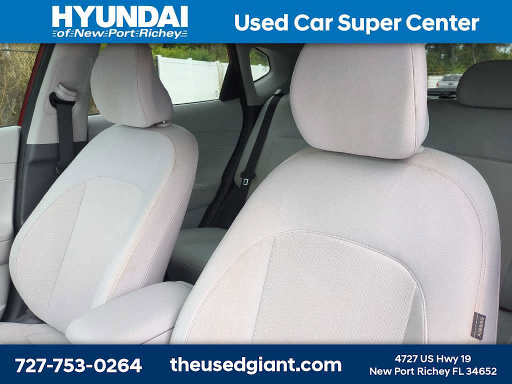 Certified 2024 Hyundai Kona SE FWD image 7