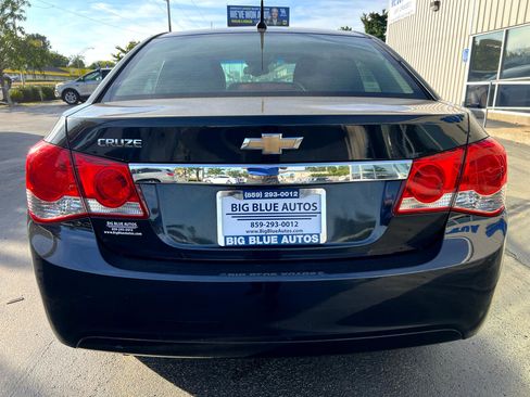 Used 2012 Chevrolet Cruze LS w/ Connectivity Package image 4