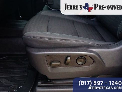 Used 2023 GMC Sierra 1500 Elevation w/ LPO, Elevation Black Package AWD/4WD image 17