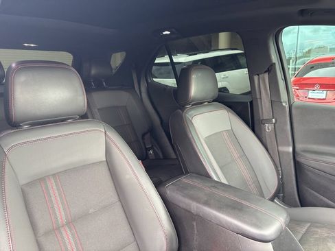 Used 2022 Chevrolet Equinox RS FWD image 14