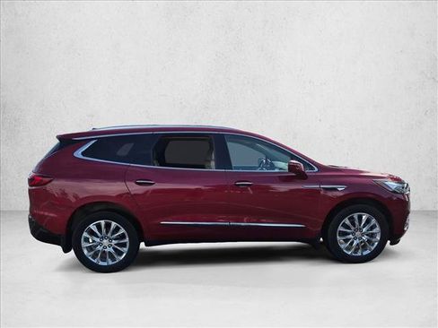 Used 2020 Buick Enclave Essence w/ Sound and Sites Package AWD/4WD image 4