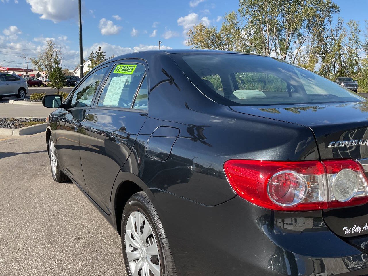 Used 2012 Toyota Corolla LE FWD image 5