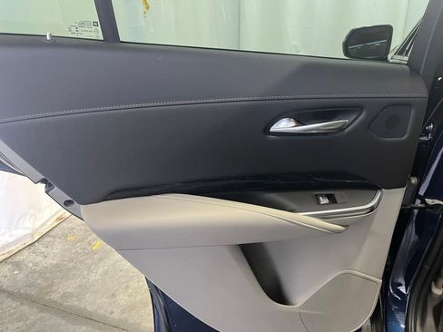 Used 2022 Cadillac XT4 Premium Luxury w/ LPO, Radiant Package image 23