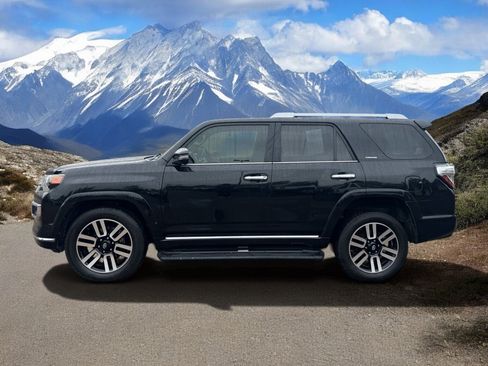 Used 2017 Toyota 4Runner Limited AWD/4WD image 2
