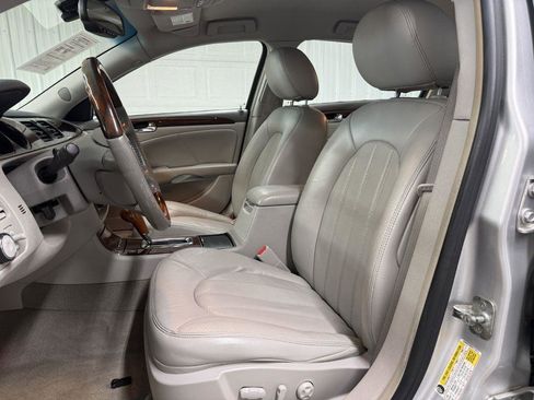 Used 2009 Buick Lucerne CXL w/ Driver Confidence Package image 13