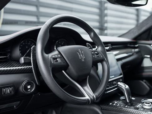 Used 2021 Maserati Quattroporte Trofeo image 45