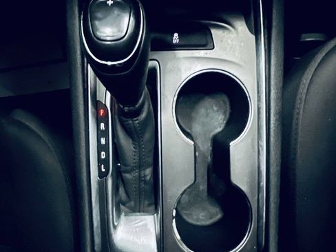 Used 2020 Chevrolet Malibu LT FWD image 29