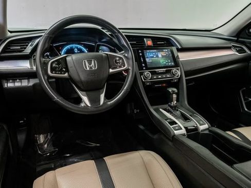 Used 2016 Honda Civic Touring image 8