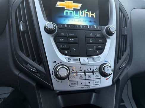 Used 2014 Chevrolet Equinox LT image 17