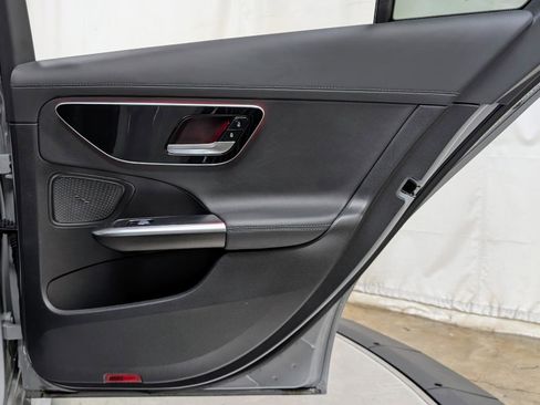 Used 2025 Mercedes-Benz C 300 4MATIC Sedan image 21