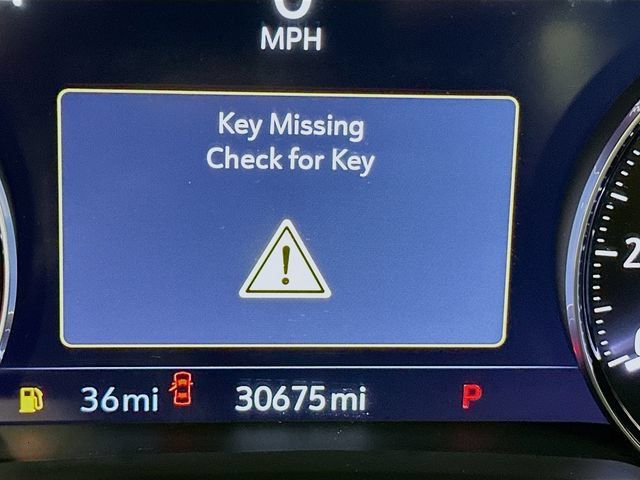 Used 2023 Buick Envision Essence AWD/4WD image 11