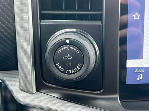 Used 2023 Ford F150 Limited image 35