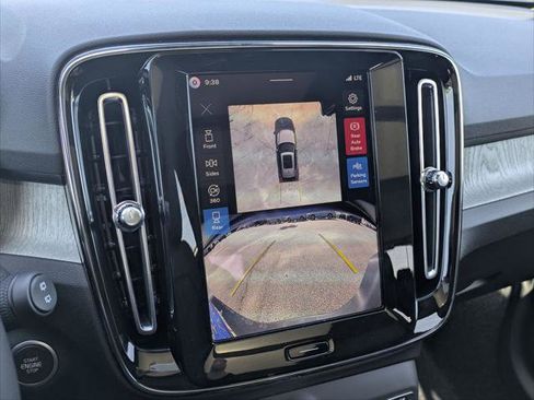 New 2026 Volvo XC40 B5 Plus w/ Protection Package Premier image 9