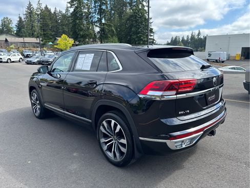 Used 2023 Volkswagen Atlas Cross Sport SEL Premium R-Line AWD/4WD image 4