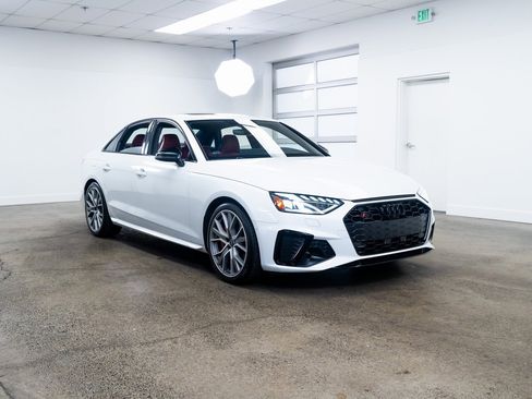 Used 2022 Audi S4 Prestige w/ Prestige Package image 28