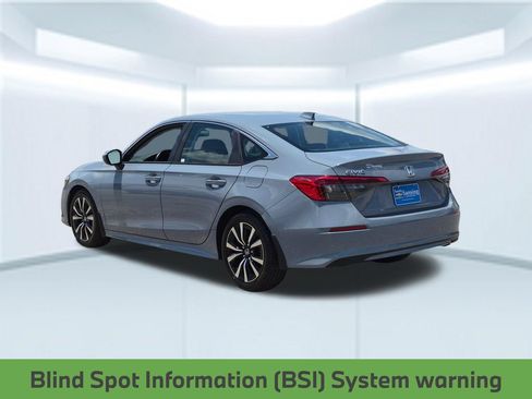Used 2024 Honda Civic EX image 4