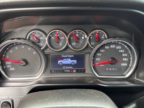 Used 2019 Chevrolet Silverado 1500 LT w/ Z71 Off-Road Package AWD/4WD image 19
