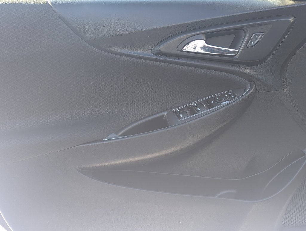Used 2022 Chevrolet Malibu LS w/ Driver Confidence Package II FWD image 12
