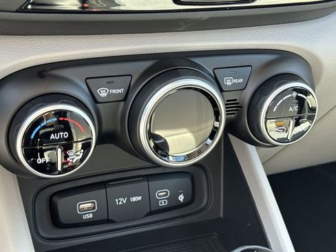 New 2026 Hyundai Venue SEL image 23