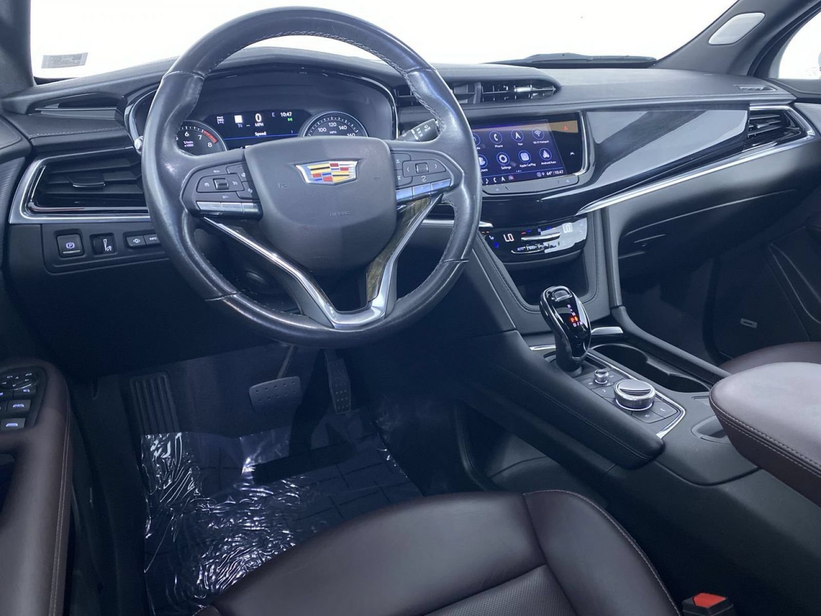Certified 2024 Cadillac XT6 Premium Luxury w/ Technology Package AWD/4WD image 2