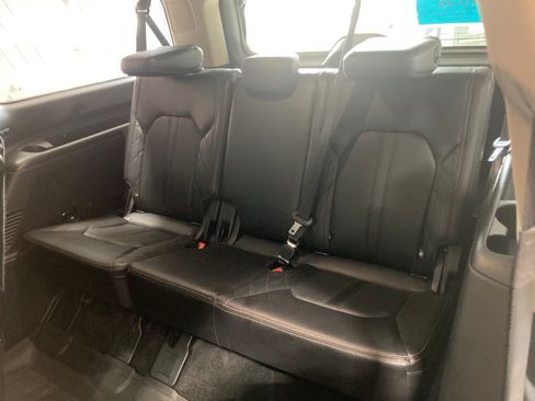 Used 2018 Ford Expedition Max Platinum AWD/4WD image 21