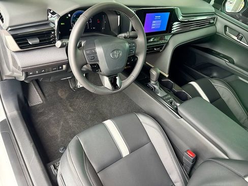Certified 2026 Toyota Camry SE w/ Convenience Package FWD image 9