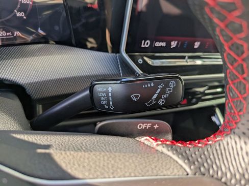 New 2026 Volkswagen GTI SE FWD image 27