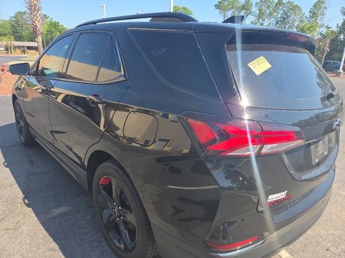 Used 2023 Chevrolet Equinox Premier image 4