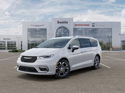 New 2026 Chrysler Pacifica Pinnacle