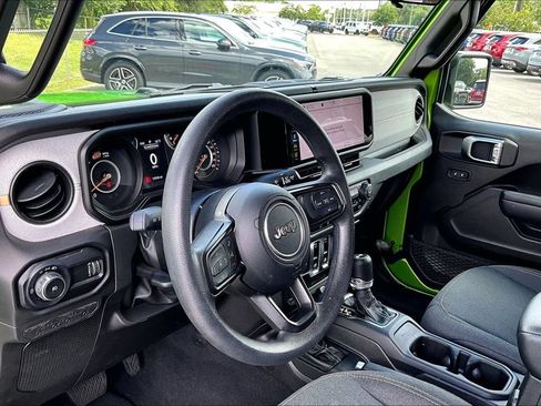 Used 2025 Jeep Wrangler Sport AWD/4WD image 14