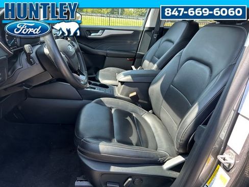 Used 2021 Ford Escape SEL w/ Class II Trailer Tow Package FWD image 17