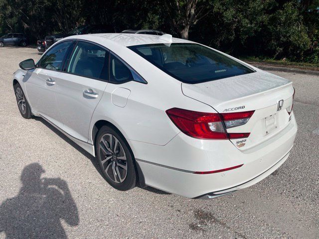 Used 2018 Honda Accord Touring image 4
