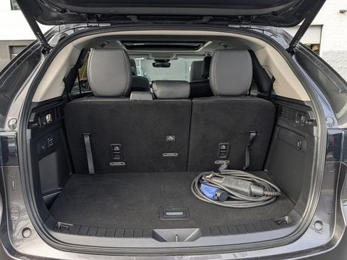Certified 2024 MAZDA CX-90 Plug-In Hybrid w/ Premium Pkg AWD/4WD image 11