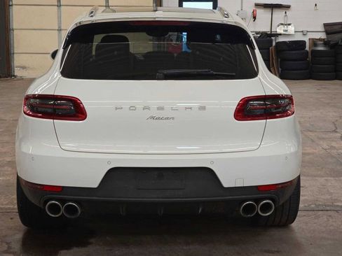 Used 2018 Porsche Macan Sport Edition AWD/4WD image 16