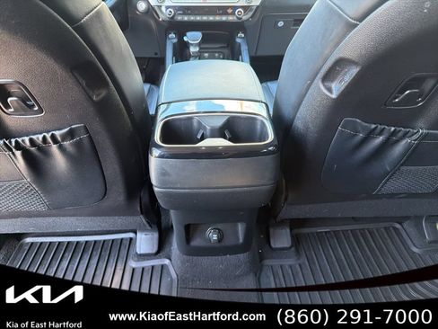 Certified 2023 Kia Telluride S w/ S Sunroof Package AWD/4WD image 21