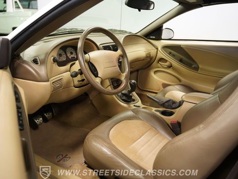 Used 2001 Ford Mustang Cobra RWD image 2