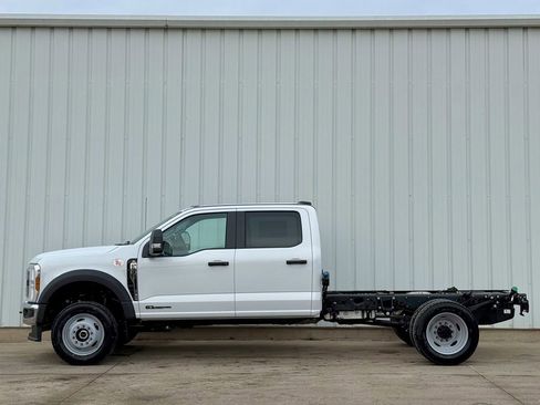 New 2026 Ford F550 4x4 Crew Cab Super Duty image 2