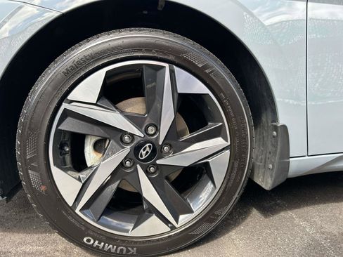 Used 2023 Hyundai Elantra SEL w/ Convenience Package image 26